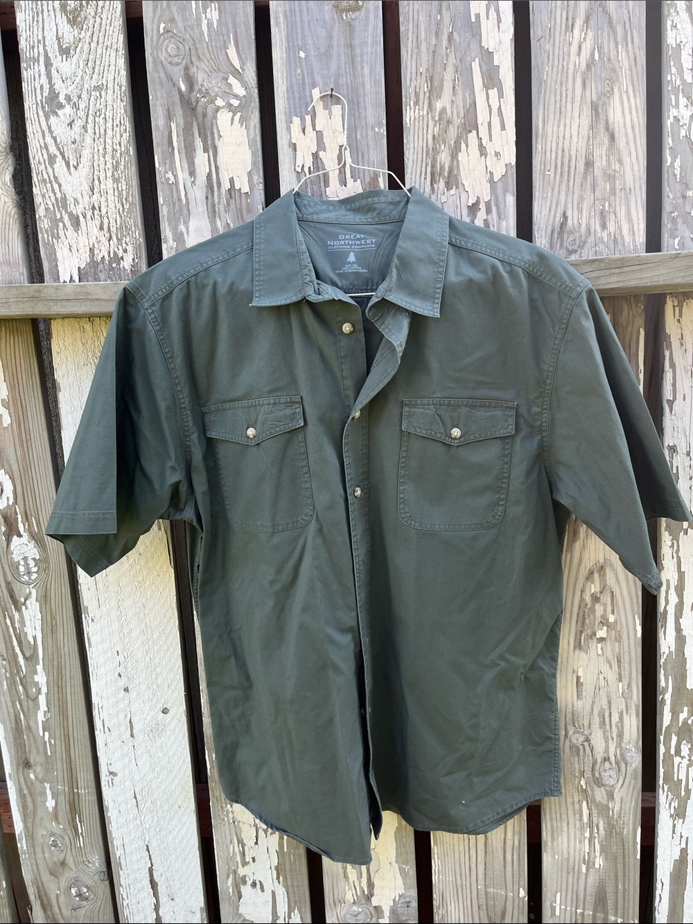Great Northwest Clothing Company Olive Short-Sleeve Button Front Shirt